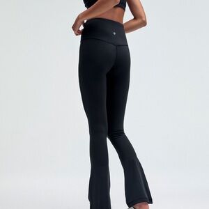 BRAND NEW w tags Lululemon micro flare aligns